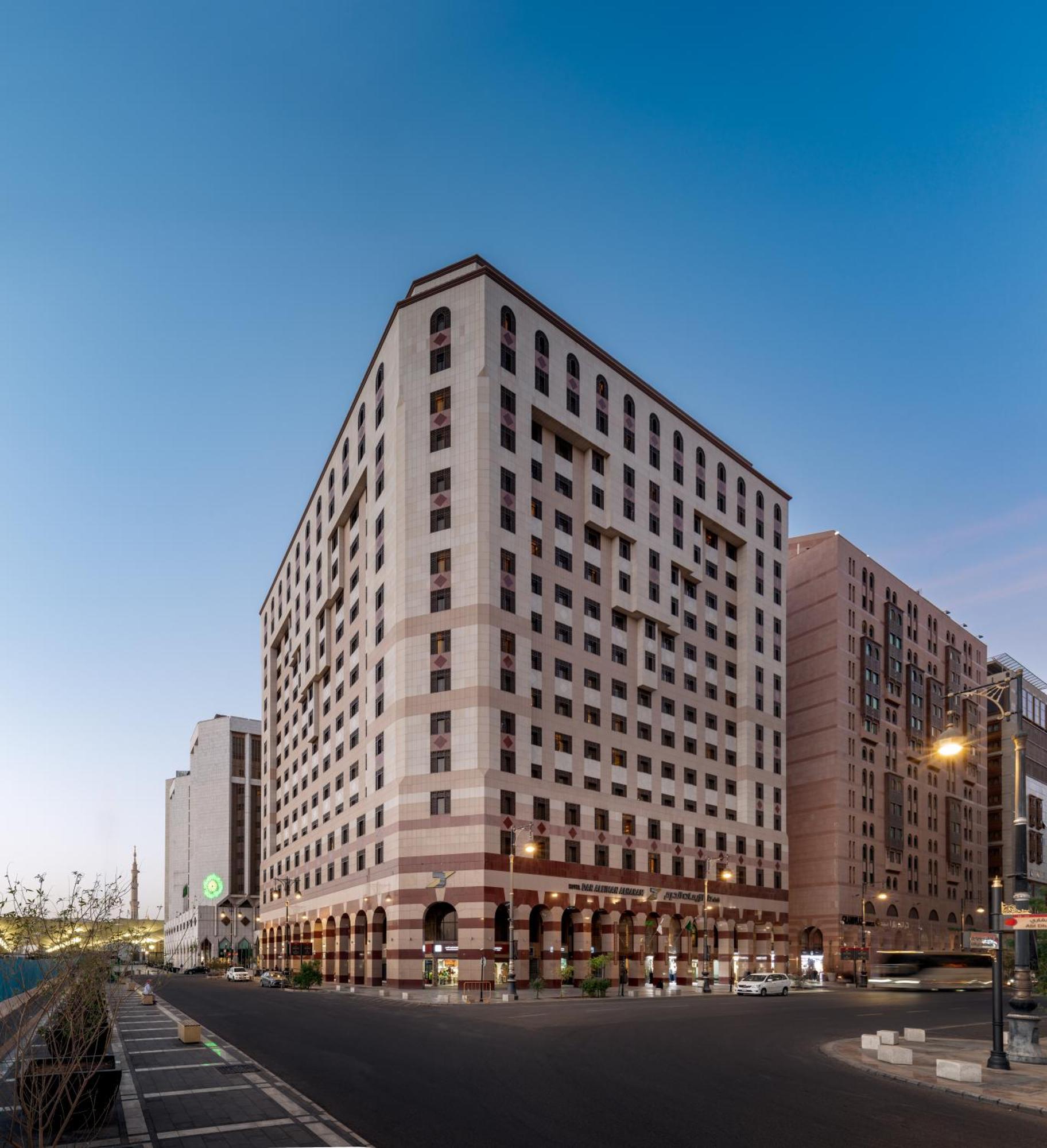 Dar Aleiman Al Haram Hotel Medina Eksteriør billede The building in 2016