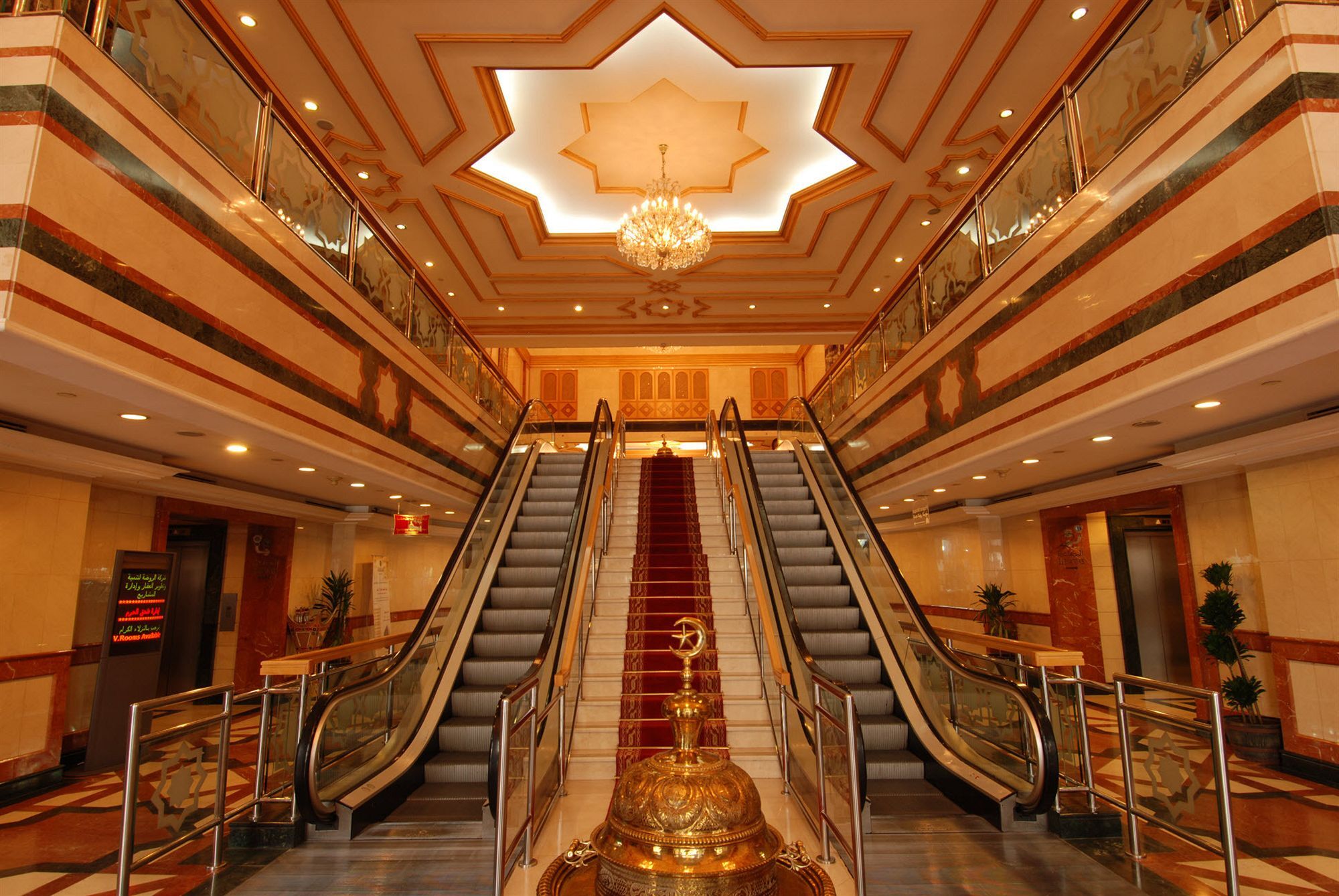 Dar Aleiman Al Haram Hotel Medina Eksteriør billede Interior of the hotel
