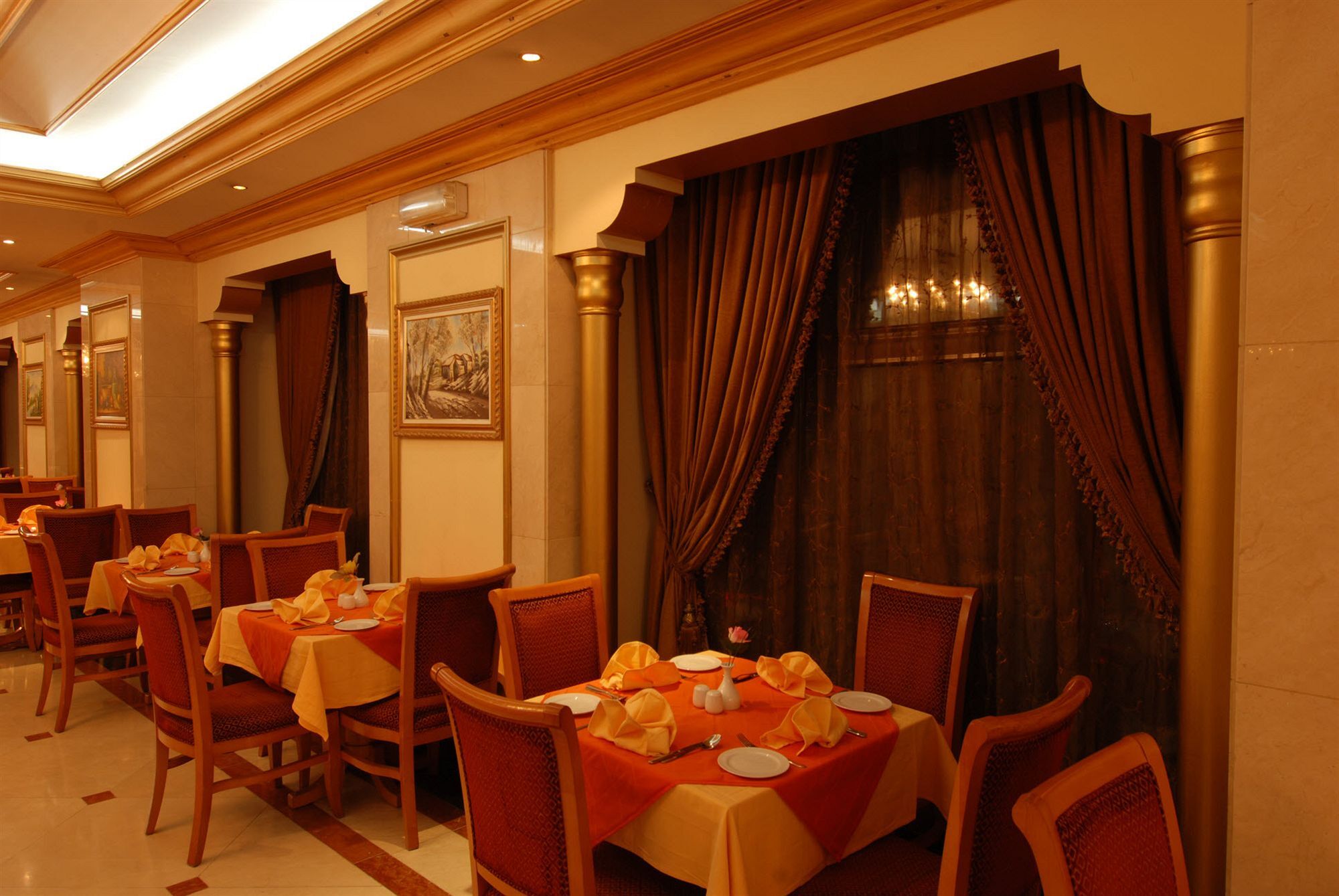 Dar Aleiman Al Haram Hotel Medina Eksteriør billede The restaurant
