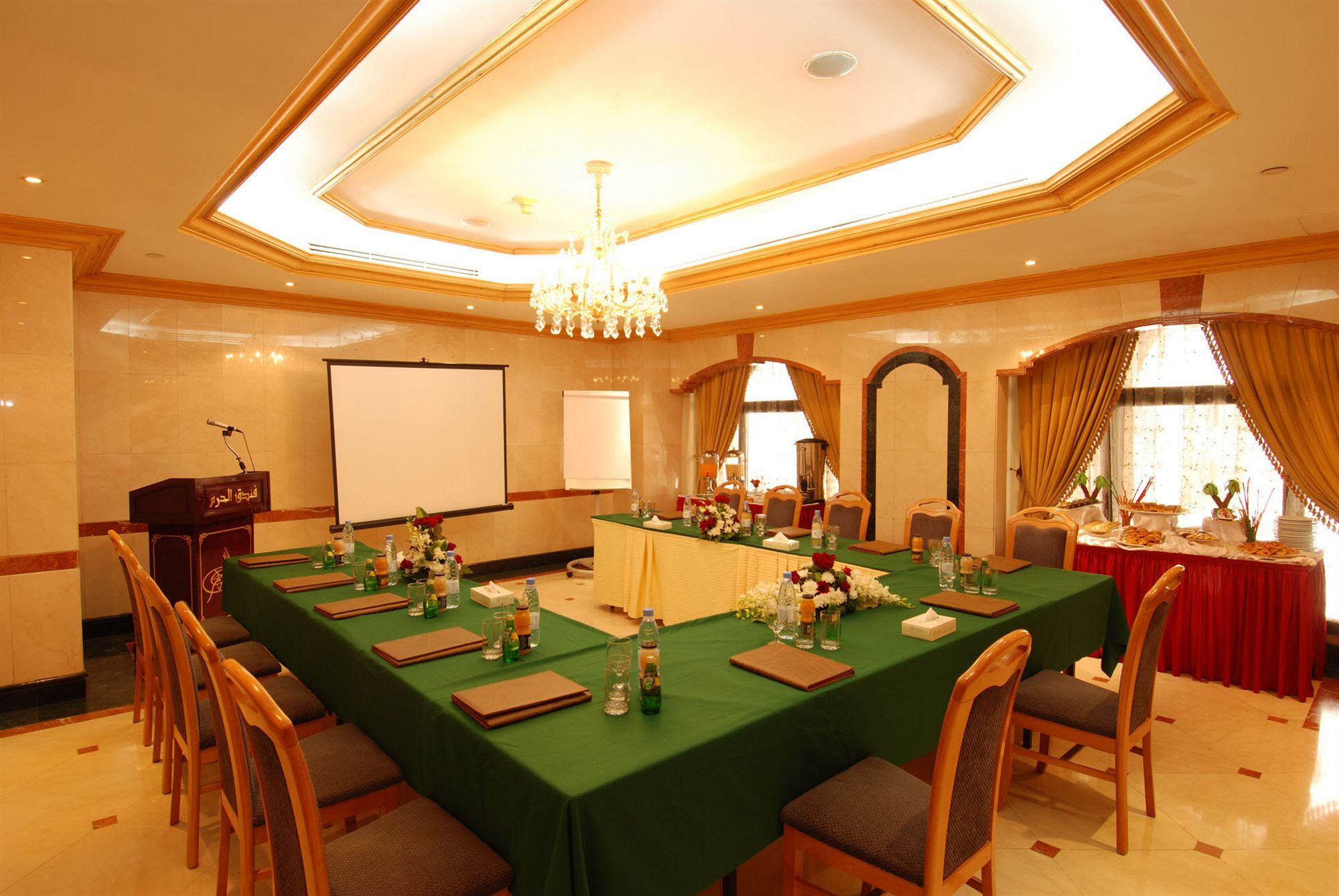 Dar Aleiman Al Haram Hotel Medina Eksteriør billede Meeting room
